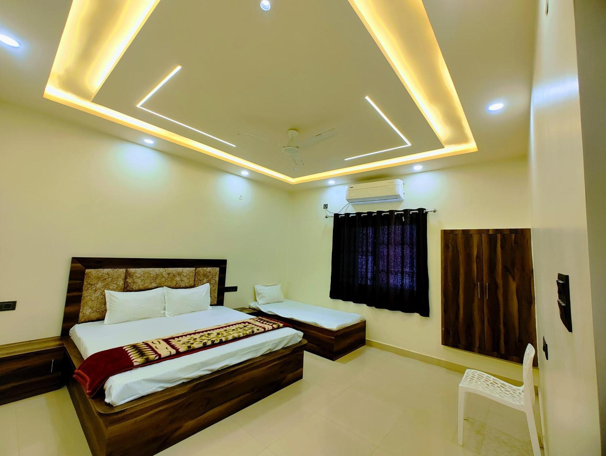 Guest house Brijwas Dham *